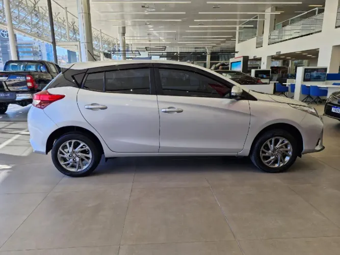 Toyota Yaris XS 1.5 Flex 16V 5P Aut. 2024