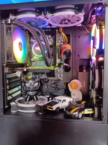 Pc Gamer Muito Top Rodando Jogos Programas e Emuladores/ Xeon 2669V3 12/24 / 8GB 2666 DD4
