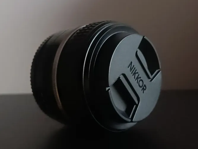 Lente NIKON 40 2.0 Z SE