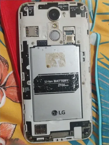 LG K10 ? DEFEITO NO CARREGAMENTO E VICIADO