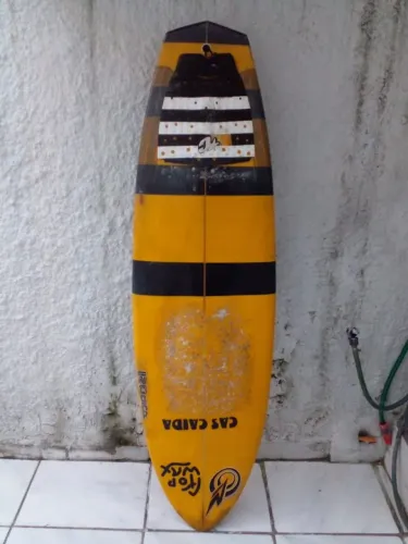 Vende prancha PRANCHA RADICAL 5,6 rabeta dymond + deck + quilhas 