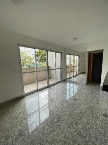 Apartamento com Área Privativa.