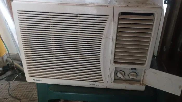 Vendo ar condicionado de janela gree12000 BTUs 220 volts