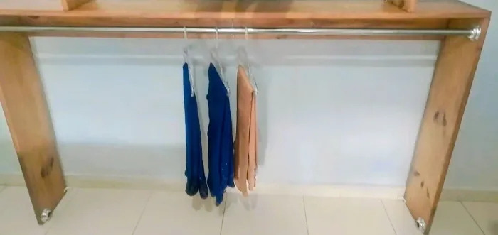 Arara / cabideiro para roupas 