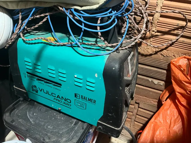 Vendo máquina de solda vulcano 320 ou troco por inversora