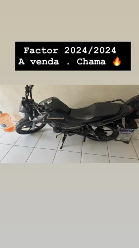 Moto Yamanha factor 