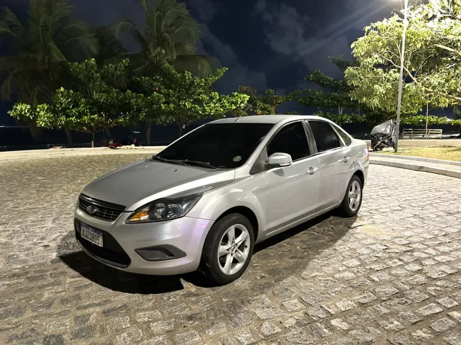 Ford Focus Sedan 2.0 16v/2.0 16V Flex 4P 2009