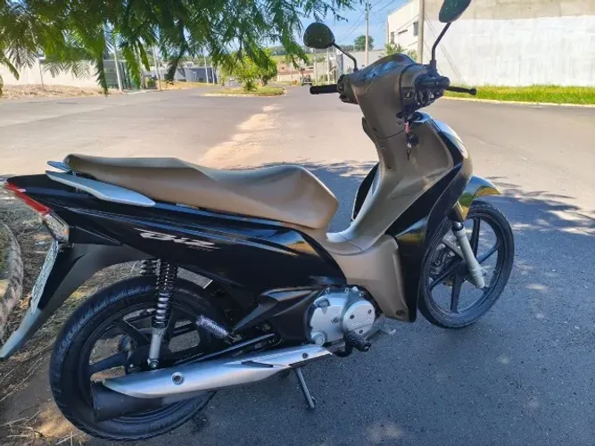 Vendo Honda biz 125 17/18