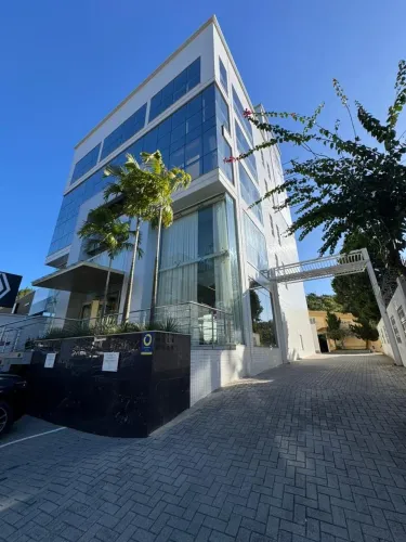 SALA COMERCIAL PARA LOCAÇÃO NA AVENIDA DOS ESTADOS EM BALNEÁRIO CAMBORIÚ