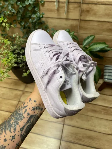 Tênis adidas