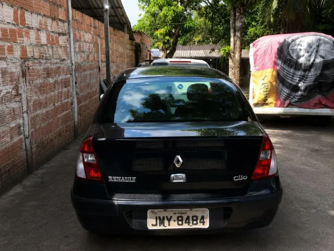 Renault Clio Authentique Hi-flex 1.0 16V 5P 2024