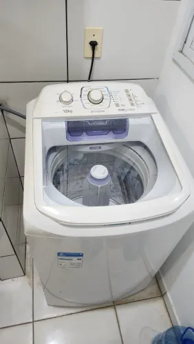 Máquina de Lavar Electrolux 12kg Jet&Clean