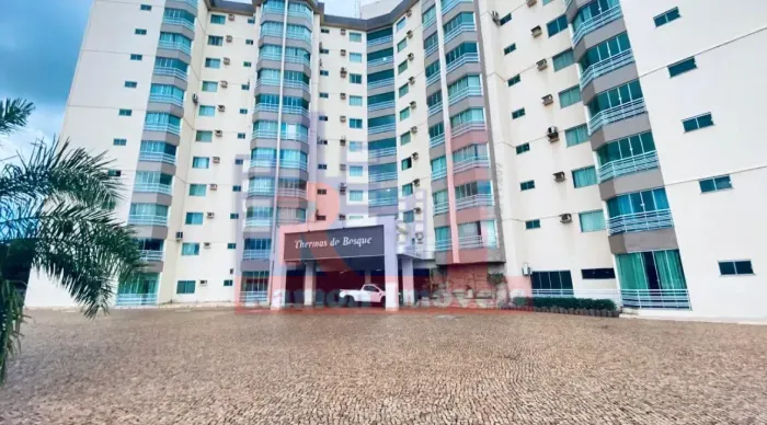 Apartamento mobiliado no Thermas do Bosque