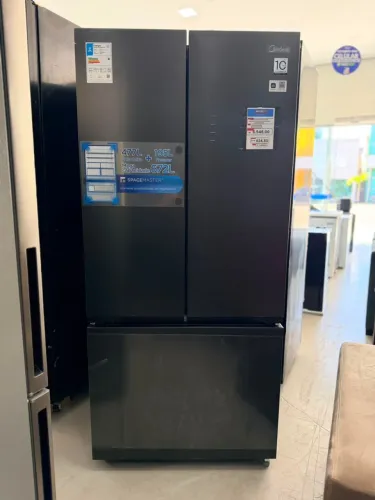 Refrigerador- Geladeira MIDEA 672 L - Bivolt - 3 portas ?