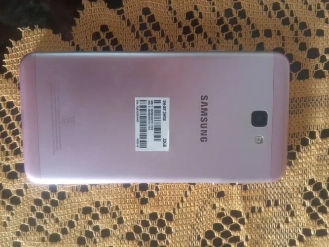 Vendo 2 celular da marca Samsung. Um celular e Samsung A22 e o outro e Samsung J7 .