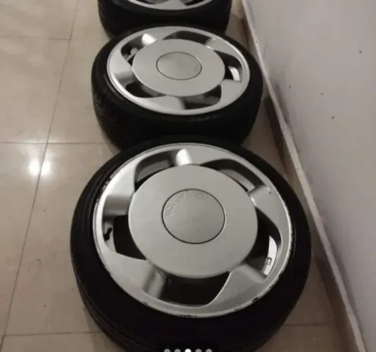 Jogo de roda e pneu orbital Volkswagen