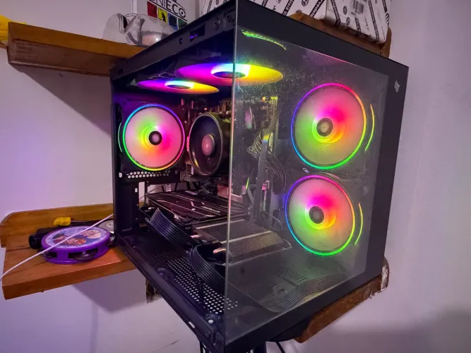 PC Gamer ryzen 5600gt RX 6600