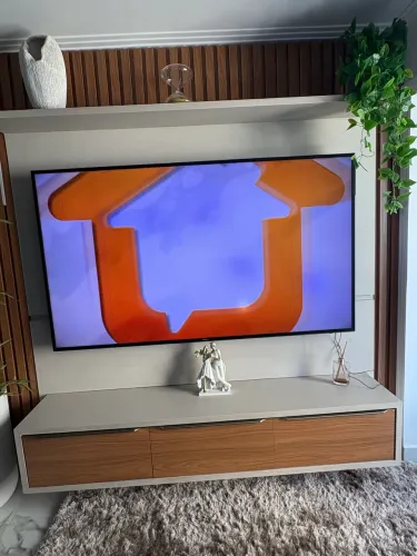 Painel De TV com rack integrado