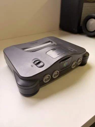 Nintendo 64 + Controle