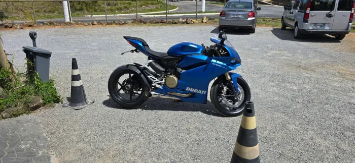 Ducati panigale Impecável Raríssima