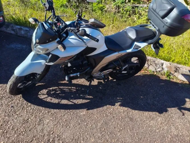 Fazer 250 2018 Branco