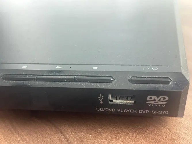 CD/DVD player compacto SONY