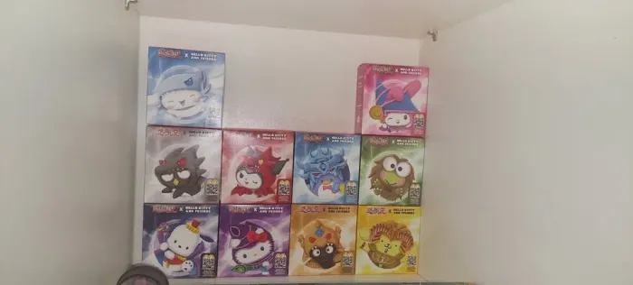 Coleção McDonalds Hello Kitty & Yu-Gi-Oh completa!!! nunca tirado da caixa.