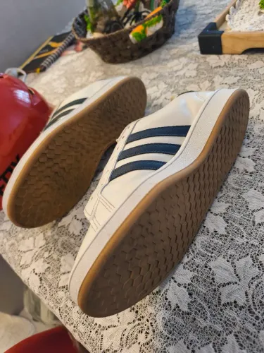 Tênis Adidas 3 listras - Cloudfoam