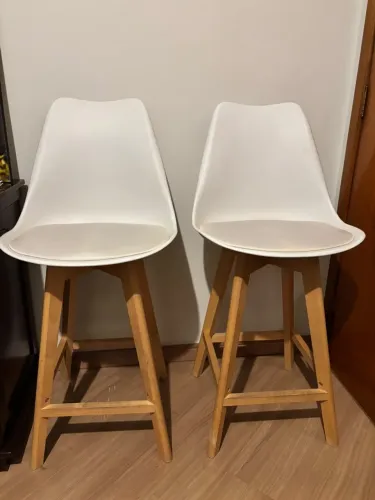 2 Banquetas por apenas R$300,00