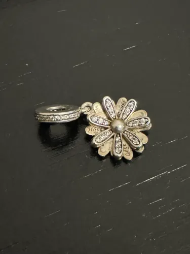 Charm Pandora flor