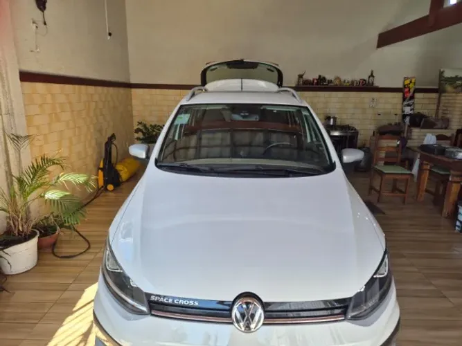 Volkswagen Spacecross 1.6 MI Total Flex 16V 2016