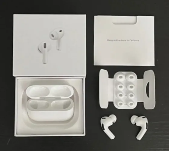 Airpods pro 3 última geração com case protetora Apple