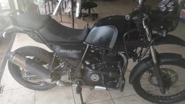Royal Enfield Himalayan 411