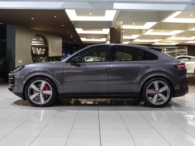 Porsche Cayenne S Coupe 4.0 V8 474cv 2024