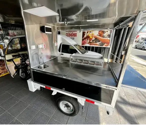 Tuk Tuk Motocar MCF-200 2015 triciclo cargo foodtruck ou Pet cargo com bauleto
