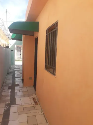 Terreno com 3 casas