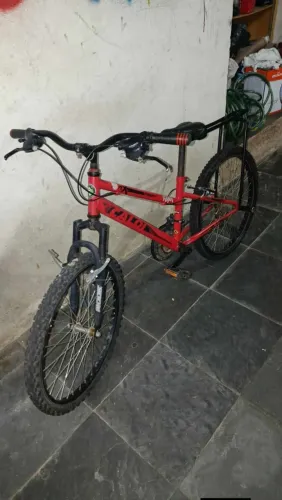 Bicicleta aro 24 Caloi 
