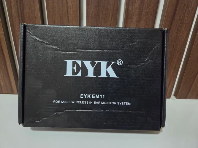 Sistema Retorno de Palco Sem Fio EYK EM11 In Ear Monitor Wireless Novo
