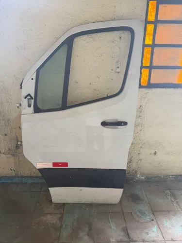 Porta Dianteira lado esquerdo Sprinter 416- 417