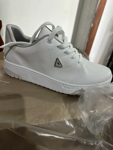 Tênis branco 37