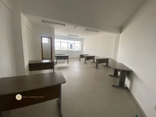 Casa com 1 Quarto(s) e 1 banheiro(s) para Alugar, 60 m² por R$ 3000 / Mês