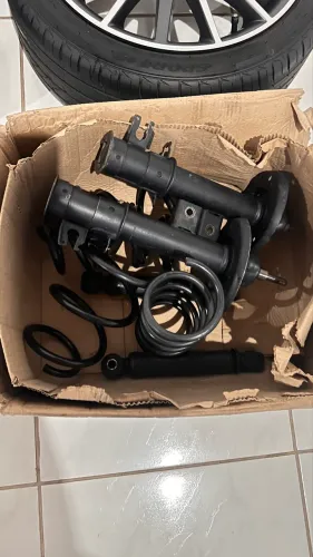 Amortecedor e molas suspensão Fiat 500