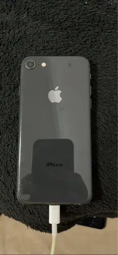 iPhone 8