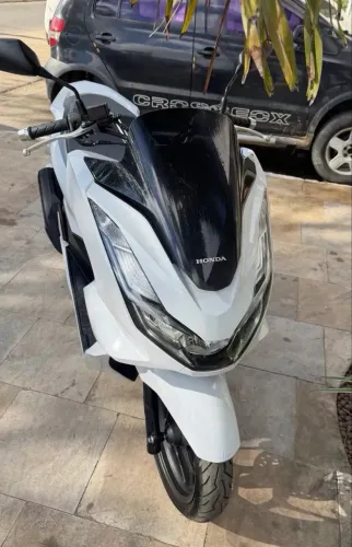 Honda pcx 25/25 branca 900km rodados