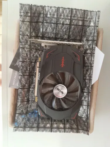Placa de Vídeo AMD Radeon RX 550 4GB - USADA