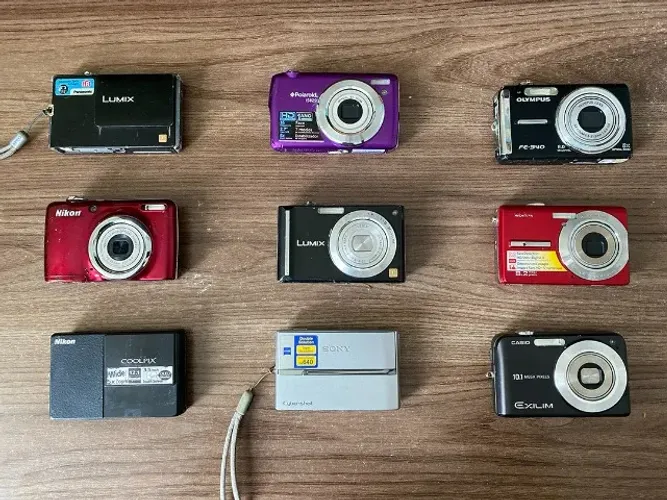 Lote com 9 câmeras Digitais/Cybershot - Para testes, peças ou conserto