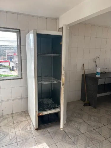 Vendo freezer otimo estado
