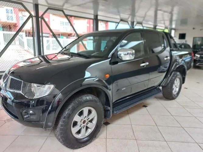 Mitsubishi L200 Triton HPE 3.2 CD TB Int.diesel AUT 2012