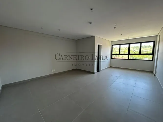 Sala Comercial com 40,82m² para alugar por R$2.830,00/mês - Jaú Trade Center - Jaú/SP