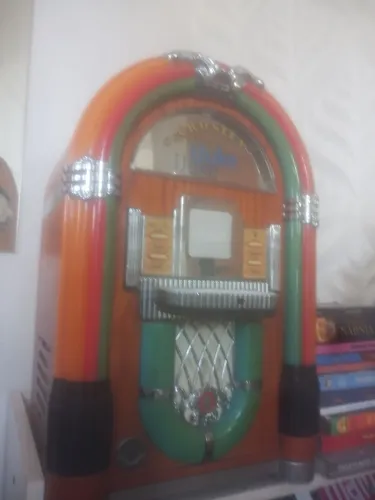 Vendo caixa de som antiga